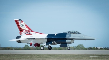 Jetlegend F-16C 1/5 PNP-Version 301st Fighter Wing ANNIVERSARY