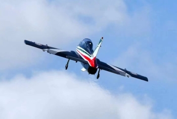 GLOBAL AeroJet MB339 Composite PNP color: BLUE
