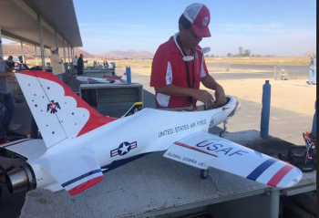 AeroJet Hummingbird ARF PRO 1.8m Farbschema: Thunderbird