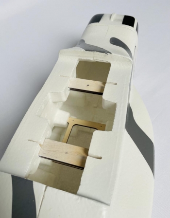 Rumpf und Kabinenhaube für VTOL V-22 Osprey Farbe: Snow Camo MARINES