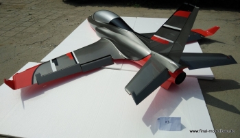 GLOBAL Viper 2.8m ARF, Farbschema 01: FORMULA ONE RED/SILVER