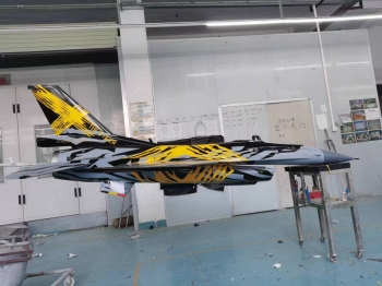 Jetlegend F-16C 1/5 PNP-Version Belgian Airforce - Solo Display Team X-TIGER KST Edition