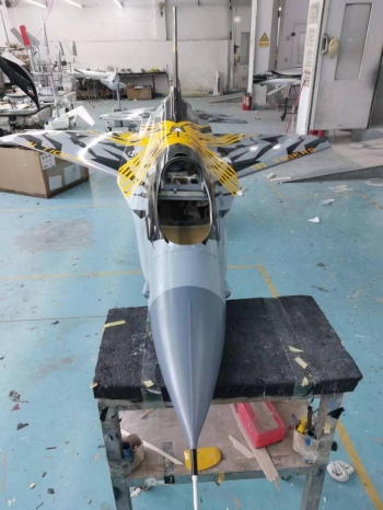 Jetlegend F-16C 1/5 PNP-Version Belgian Airforce - Solo Display Team X-TIGER KST Edition