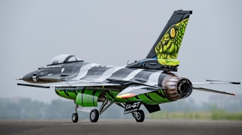 AeroJet F16 1/6 Premium, Farbschema 07: Belgium Viper (AirBrush)