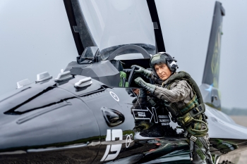 AeroJet F16 1/6 Premium, Farbschema 07: Belgium Viper (AirBrush)