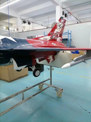 Jetlegend F-16C 1/5 PNP-Version 301st Fighter Wing ANNIVERSARY