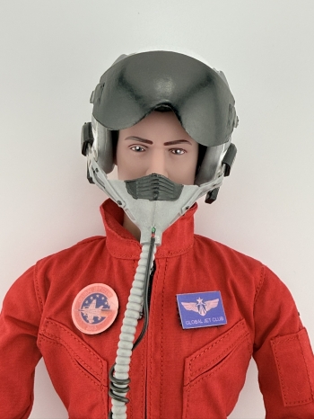 Jetpilotenpuppe Maßstab 1:6 – Detailgetreue Cockpitfigur in Rot