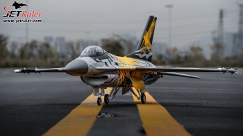 JetRuler F-16 Fighting Falcon 1,8 m – Maßstab 1:8