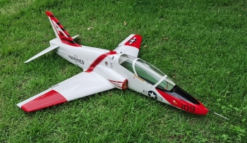 Pilot-RC BAE Hawk 1.8m (70.9″) Landing Gear Combo  color scheme 02