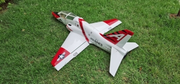 Pilot-RC BAE Hawk 1.8m (70.9″) inkl. E-Fahrwerk  Farbschema 02