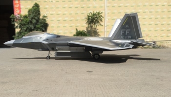 T-OneModel F22 Raptor 1/7