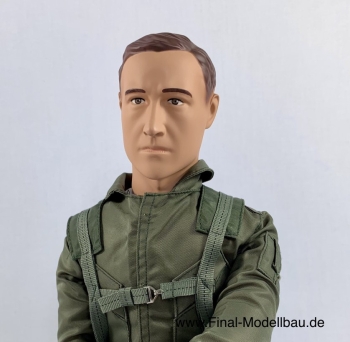 SCALE Full-Body Jet Pilot 1/3 GRÜN Kopf drehbar (mit HITEC HIGH VOLTAGE SERVO)