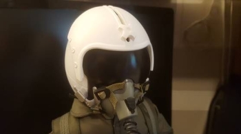 SCALE Full-Body Jet Pilot 1/3 GRÜN Kopf drehbar (mit HITEC HIGH VOLTAGE SERVO)