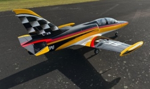 AeroJet L-39 Albatross 1/5, Farbschema 08 YELLOW/ BLACK / RED