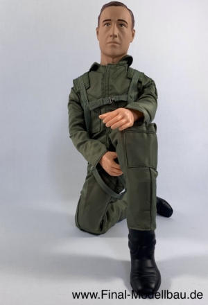 SCALE Full-Body Jet Pilot 1/3 GRÜN Kopf drehbar (mit HITEC HIGH VOLTAGE SERVO)