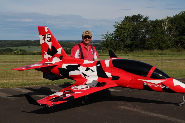 GLOBAL Viper 2.8m ARF, Farbschema 06: STREET CAMO RED