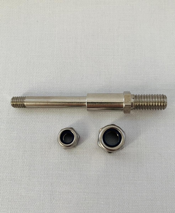 Pilot-RC wheel axle for 30CC models