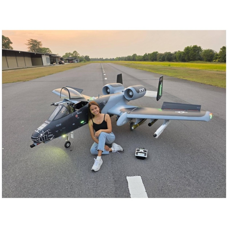 Skymaster A-10 Thunderbolt II XXL